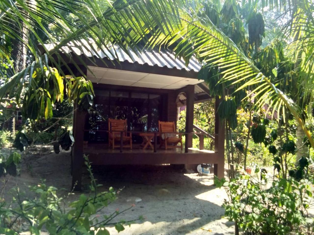 帕岸岛椰子海滩度假村 度假村 2*